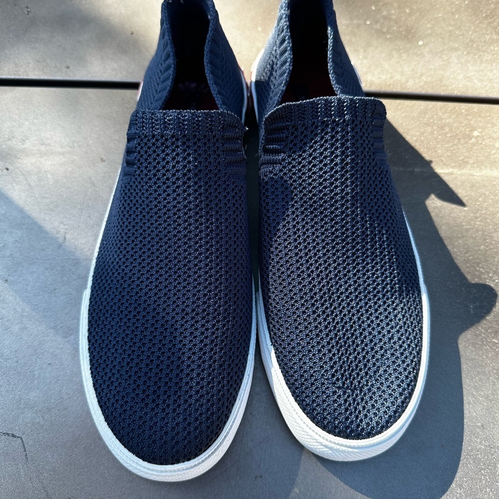 Tommy Hilfiger Navy and Red Women's Slip-On Sneakers - Picture 2 of 5